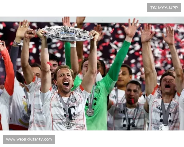 凯恩分享安联球场胜利合影 为欧冠热身预热